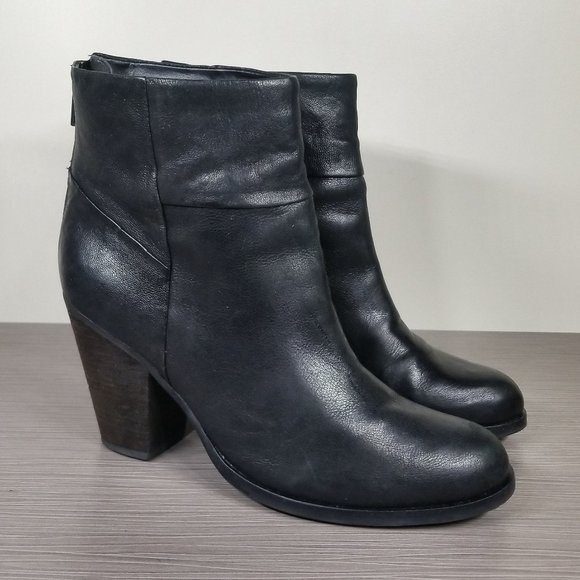 Arturo Chiang Hadley Stacked Heel Bootie, Black Leather,  Womens Size 8 M - Picture 1 of 13